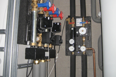 Heizgeräte mit Speicher und Installation photo