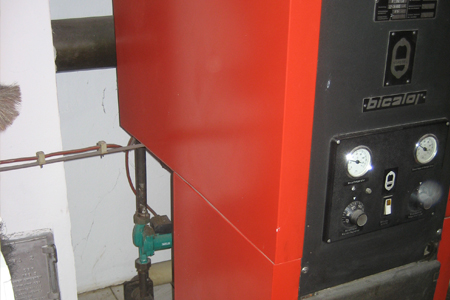 Heizgeräte mit Speicher und Installation photo